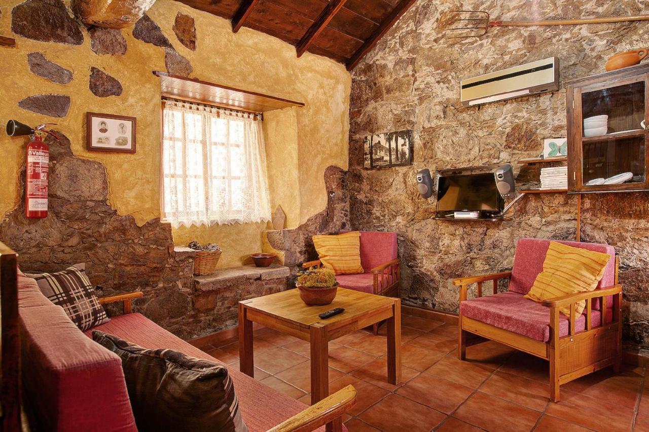 Casa Rural - Laendliches Haus, Pepita La De Las Flores Tejeda  Extérieur photo